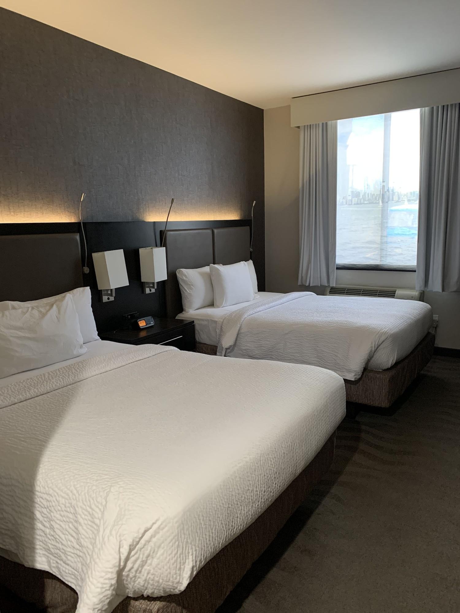 Fairfield Inn & Suites By Marriott New York Staten Island Экстерьер фото